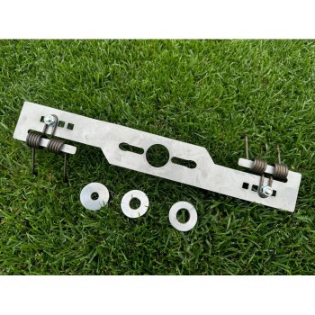 Aerator and scarifier blade for lawnmowers Scarifier blade